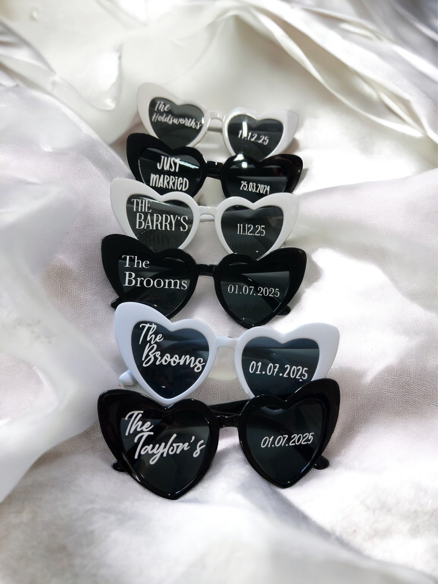 WHITE /Black Personalised wedding sunglasses/wedding favour/wedding sunglasses trend