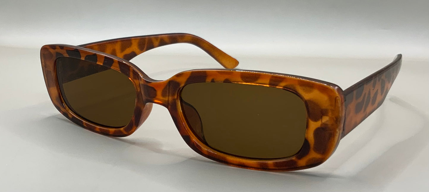 Ladies rectangular shaped sunglasses