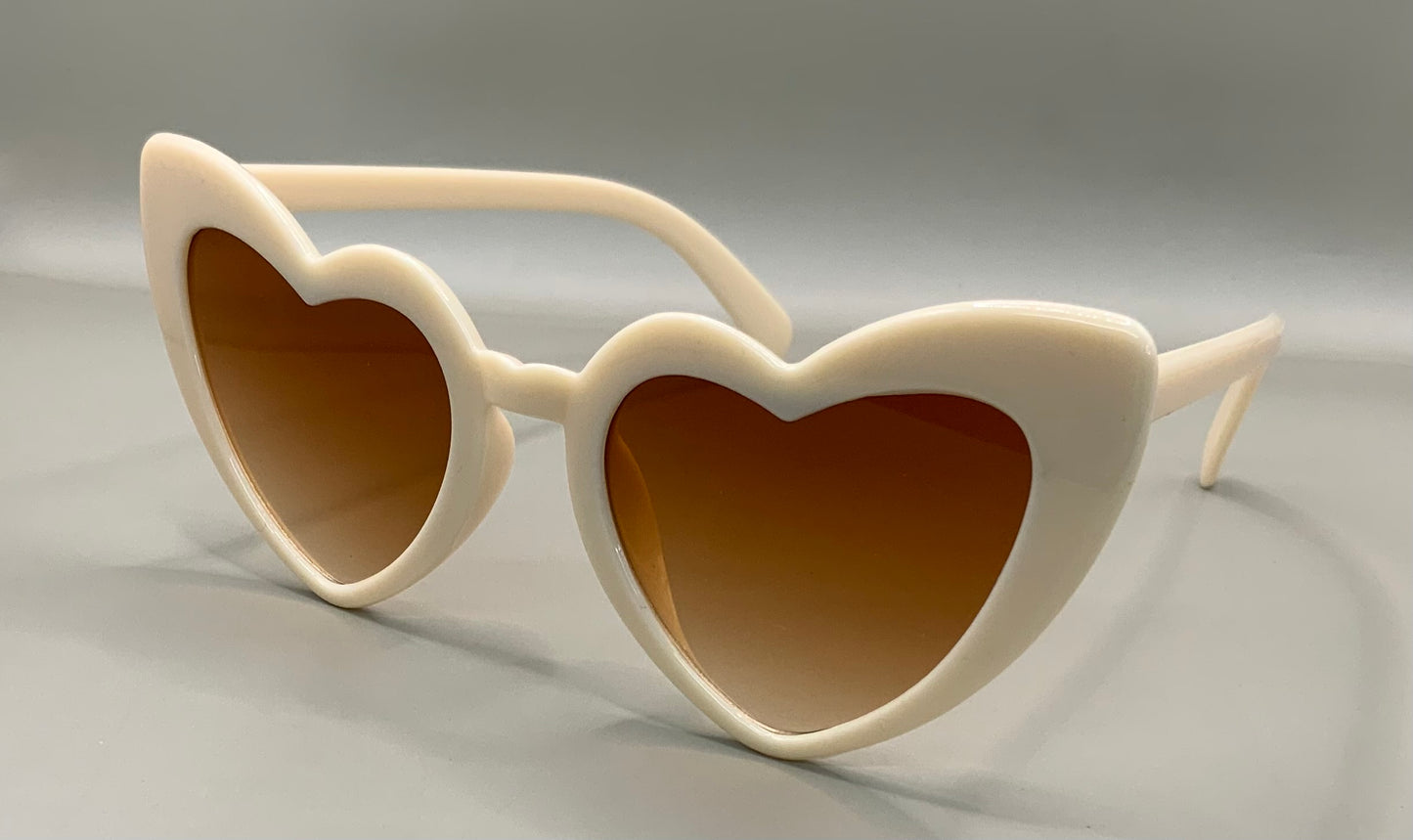 Ladies plain heart sunglasses