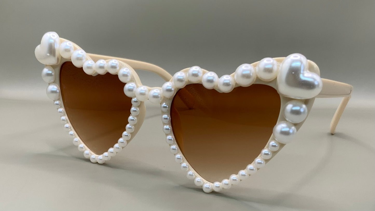 Ladies Pearl heart sunglasses