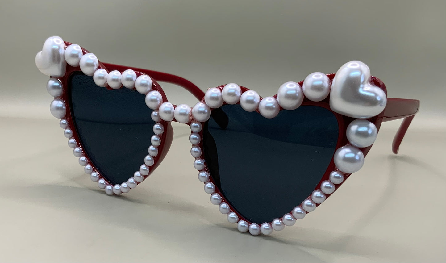 Ladies Pearl heart sunglasses