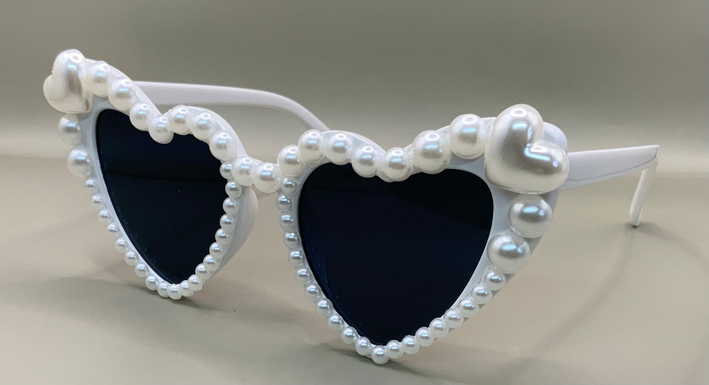 Ladies Pearl heart sunglasses