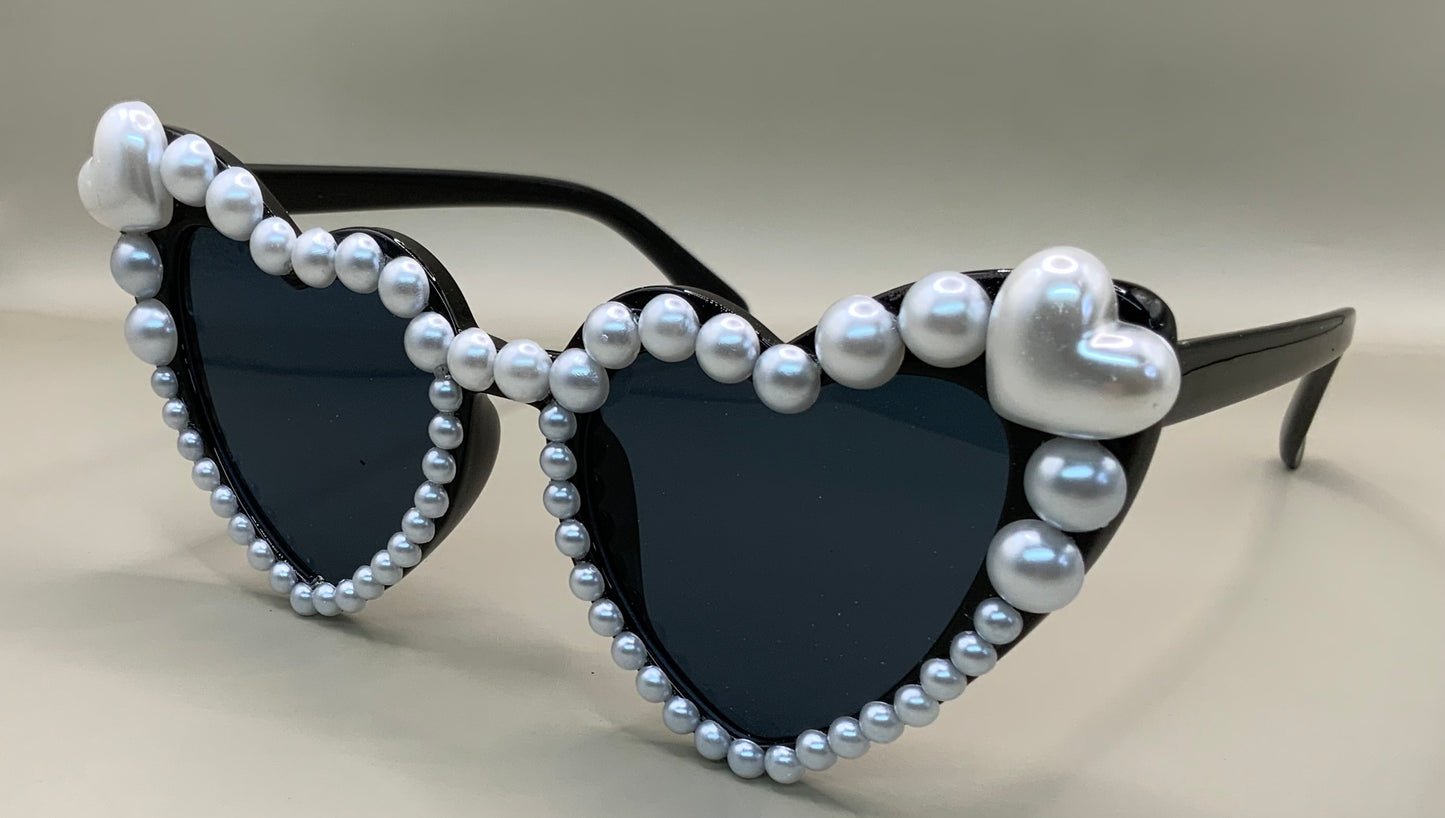 Ladies Pearl heart sunglasses