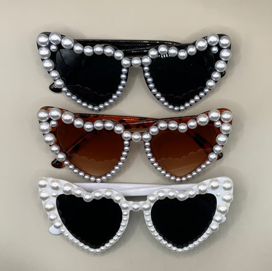 Ladies Pearl heart sunglasses