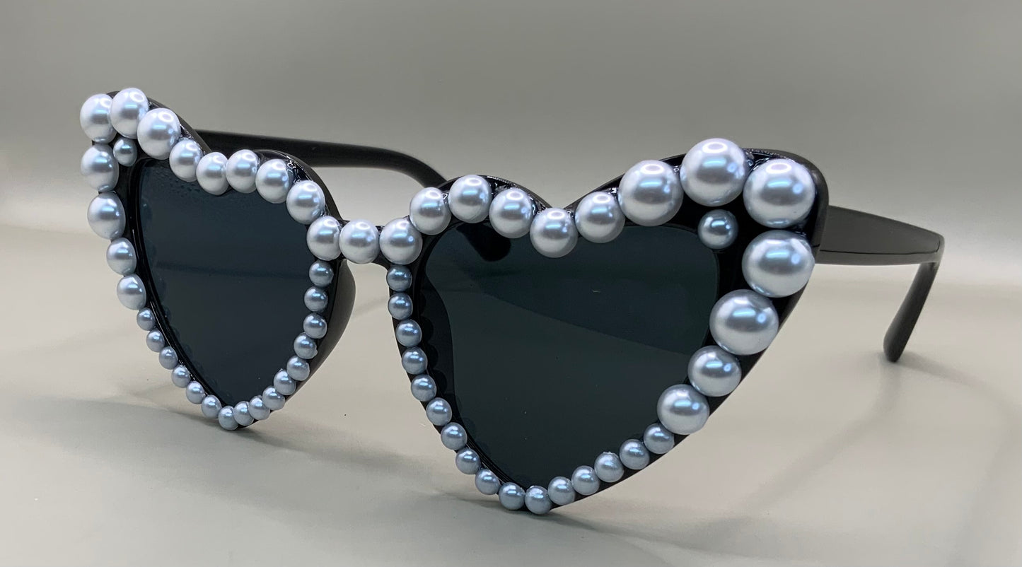 Ladies Pearl heart sunglasses