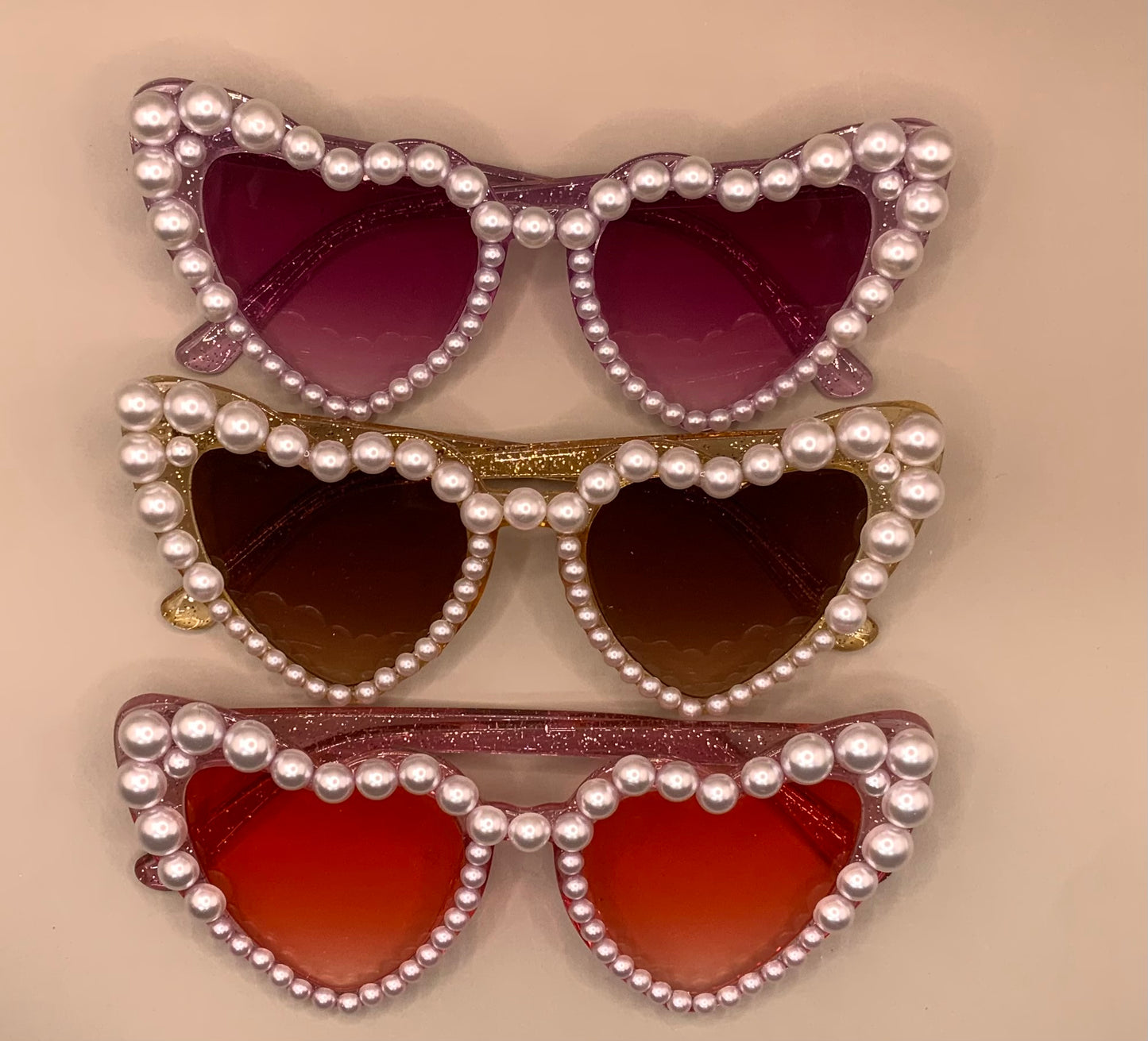 Ladies Pearl heart glitter sunglasses