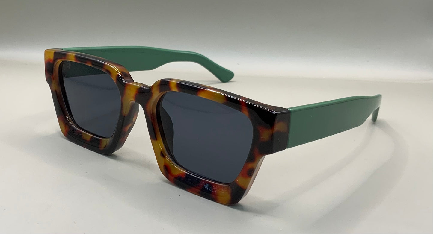 Ladies square oversized sunglasses