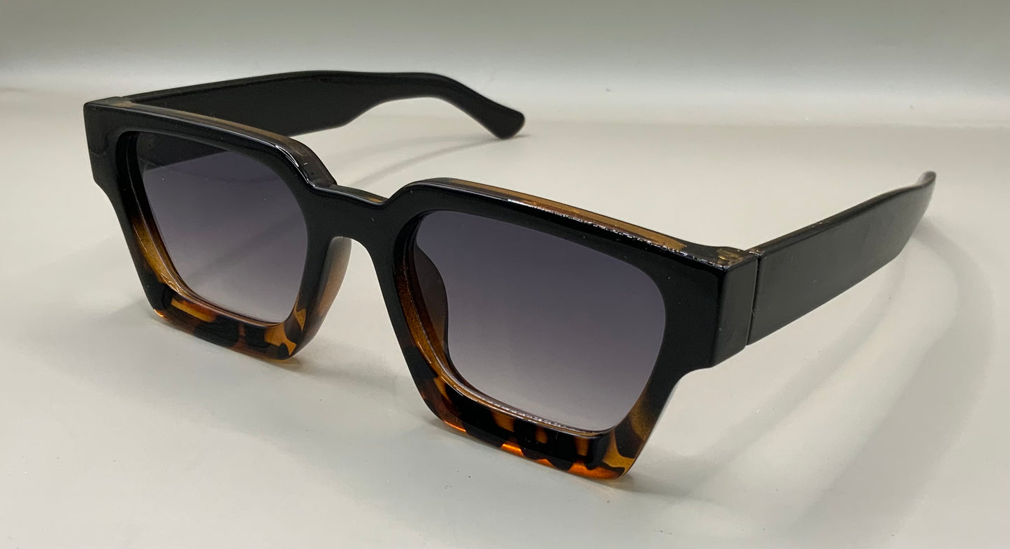 Ladies square oversized sunglasses