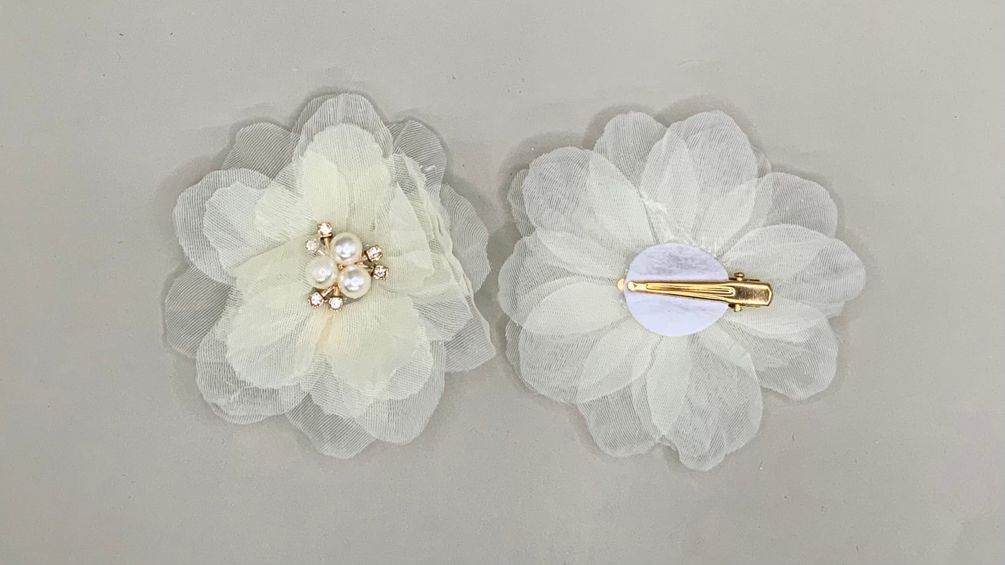 Flower hair clips